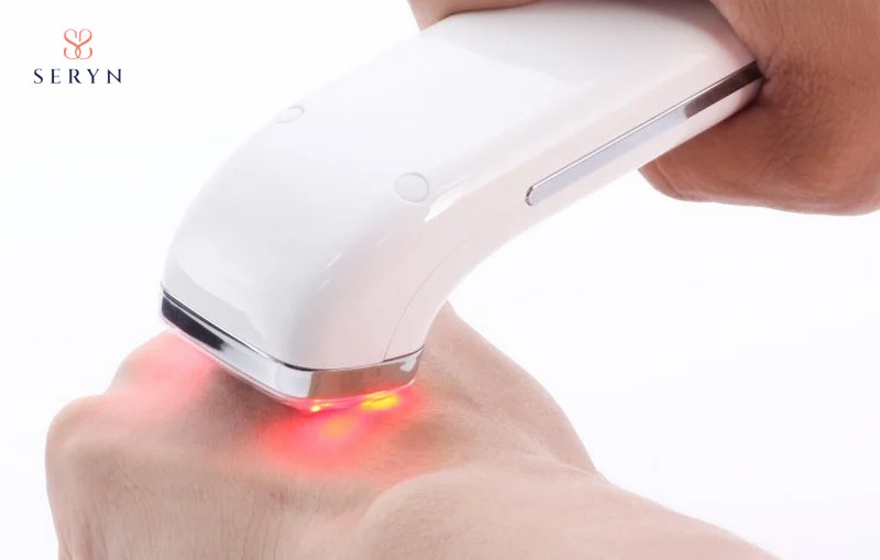 Cách làm giảm nhăn da tay bằng sóng tần số vô tuyến RF 