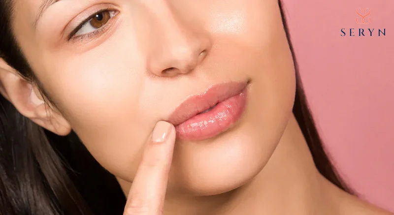 Dưỡng môi tự nhiên chỉ có tác dụng khóa ẩm chứ không bổ sung ẩm giảm nếp nhăn môi 