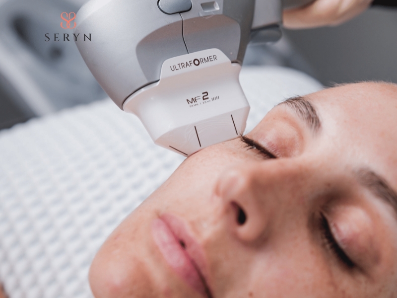 HIFU tác động đến lớp SMAS giúp nâng mí mắt và cải thiện da chùng