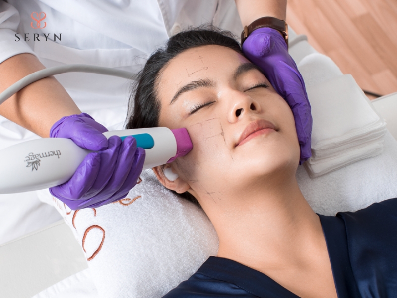 Công nghệ Thermage nâng cơ mặt bằng sóng RF giúp da săn chắc và giảm chảy xệ