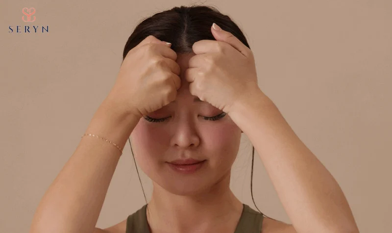 Bài tập massage nâng cơ trán tại nhà giúp giảm nếp nhăn tự nhiên
