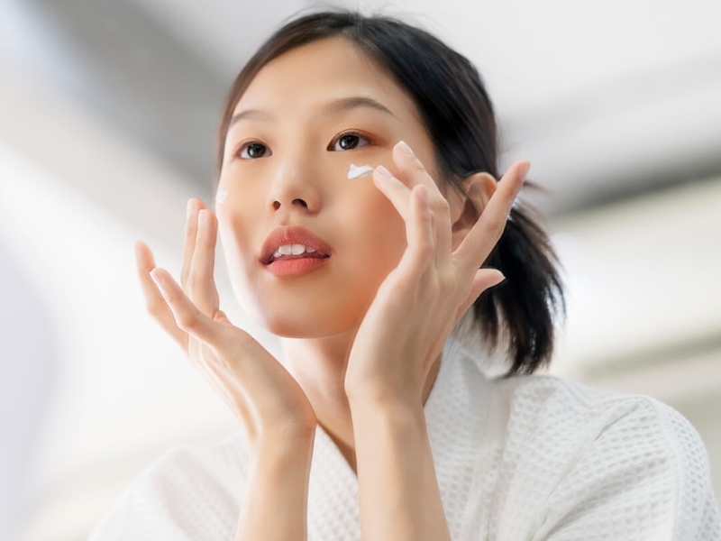 Thói quen sinh hoạt hằng ngày có thể ảnh hưởng đến khả năng phục hồi và duy trì cấu trúc của da Thói quen sinh hoạt hằng ngày có thể ảnh hưởng đến khả năng phục hồi và duy trì cấu trúc của da