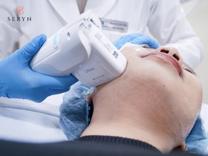 HIFU có thể được cân nhắc khi da bắt đầu xuất hiện nếp nhăn và chùng nhẹ HIFU có thể được cân nhắc khi da bắt đầu xuất hiện nếp nhăn và chùng nhẹ