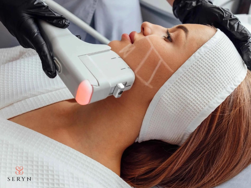 HIFU sử dụng sóng siêu âm hội tụ để tạo nhiệt tại các lớp mô sâu HIFU sử dụng sóng siêu âm hội tụ để tạo nhiệt tại các lớp mô sâu