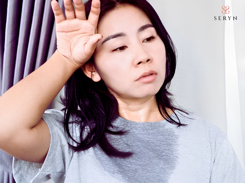 Má hóp do bệnh lý có thể xuất hiện nhanh hoặc không đối xứng Má hóp do bệnh lý có thể xuất hiện nhanh hoặc không đối xứng