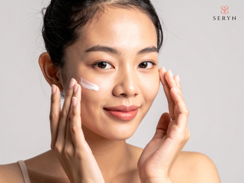 Dưỡng ẩm giúp hỗ trợ cải thiện nếp nhăn trán Dưỡng ẩm giúp hỗ trợ cải thiện nếp nhăn trán