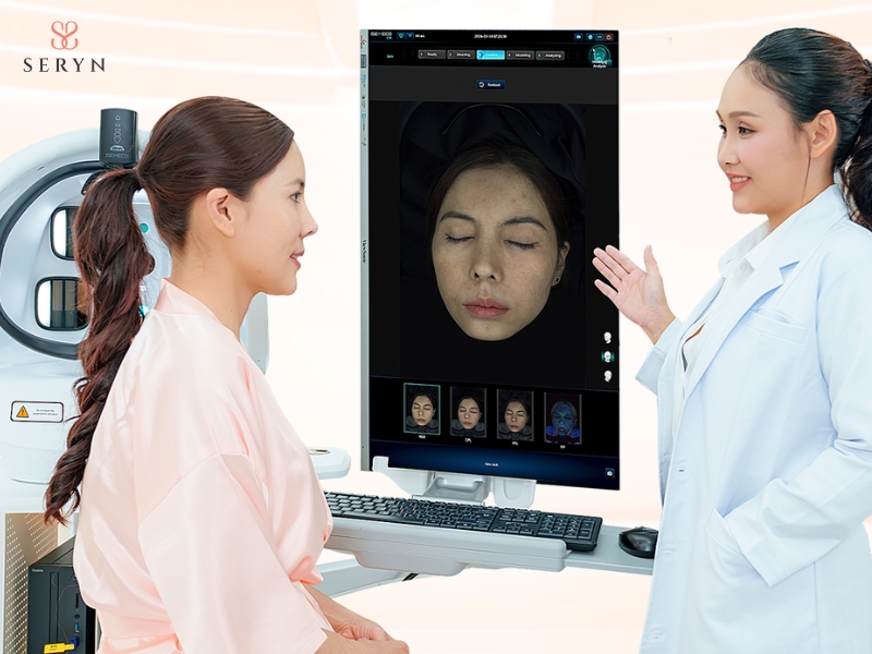 Thăm khám và tư vấn cùng bác sĩ chuyên khoa trước khi xoá nhăn trán bằng botox Thăm khám và tư vấn cùng bác sĩ chuyên khoa trước khi xoá nhăn trán bằng botox